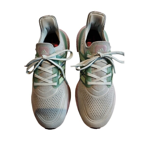 ADIDAS Original UltraBoost 21 in Hazy Green, 7.5 - Picture 5 of 16